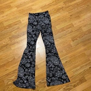 Printed yoga pants